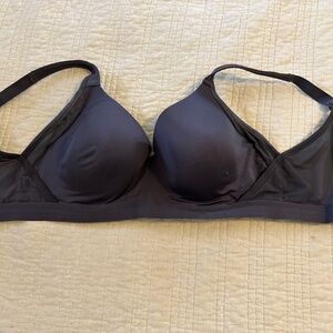 Breezies 36dd Wireless Black Bra with Smooth Contour Cups